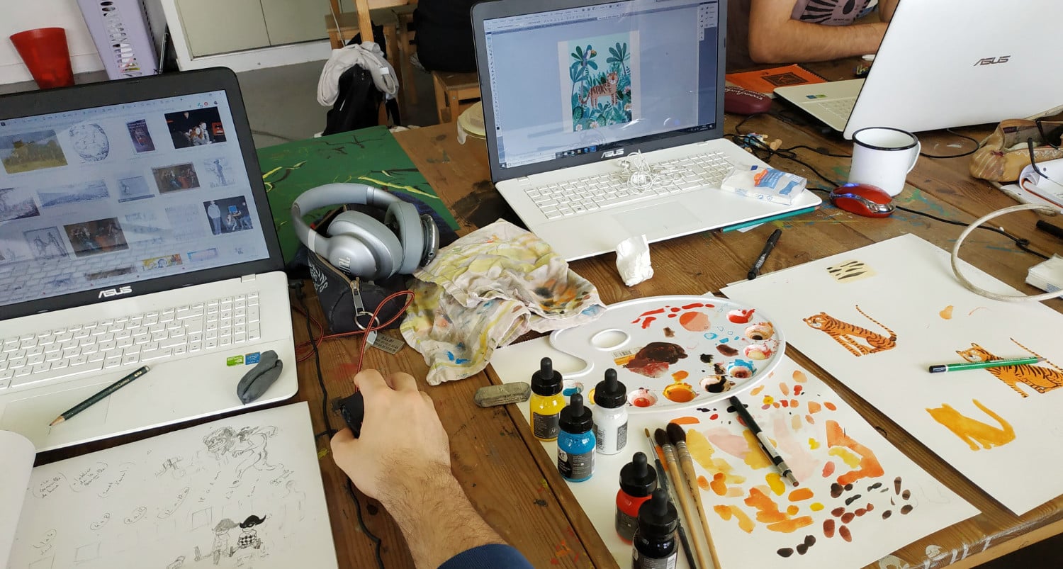 Applied arts courses