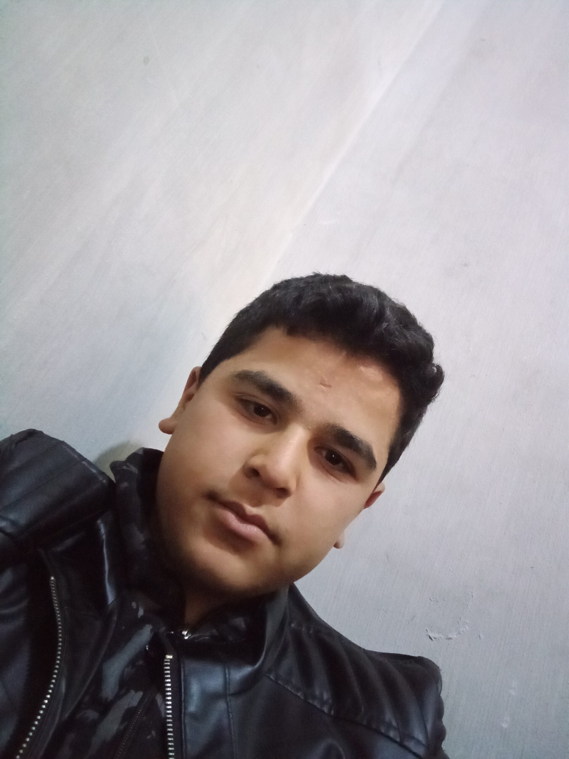 إسماعيل العليوي
