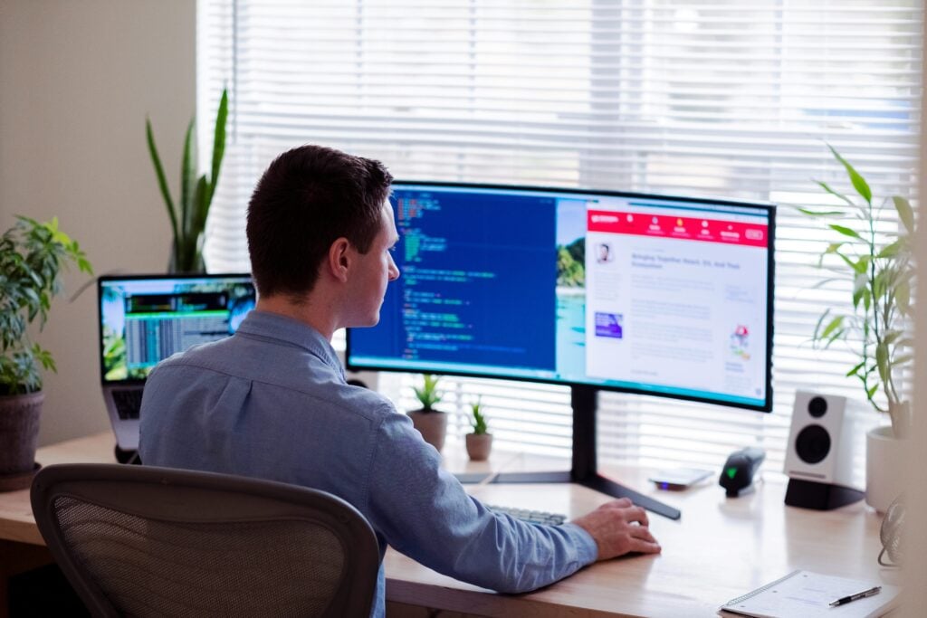 Web Freelance in Indonesia: Opportunities and Platforms for Success