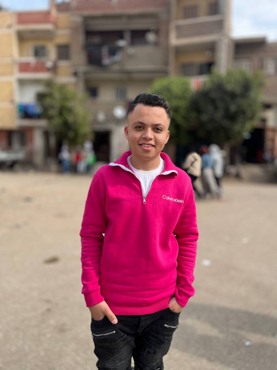 محمود محمود ايمن محمد عبدا
...