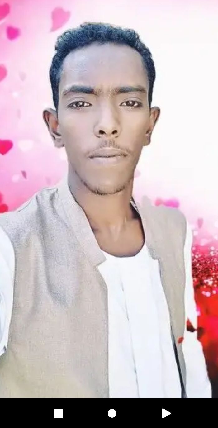 عبدالقادر الطاهر
