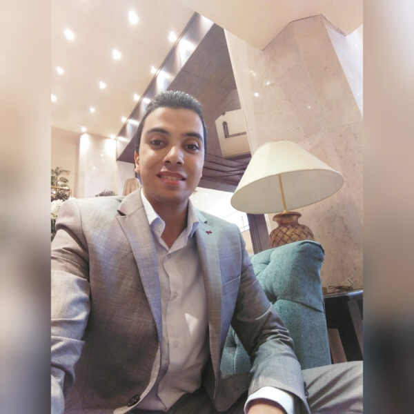 مصطفي جمال