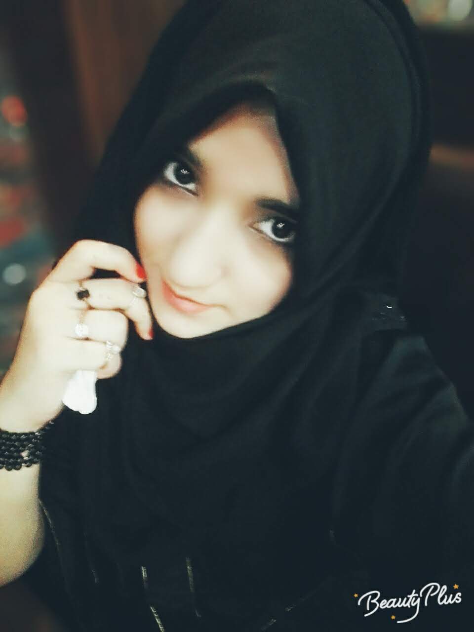 Nida Ikram