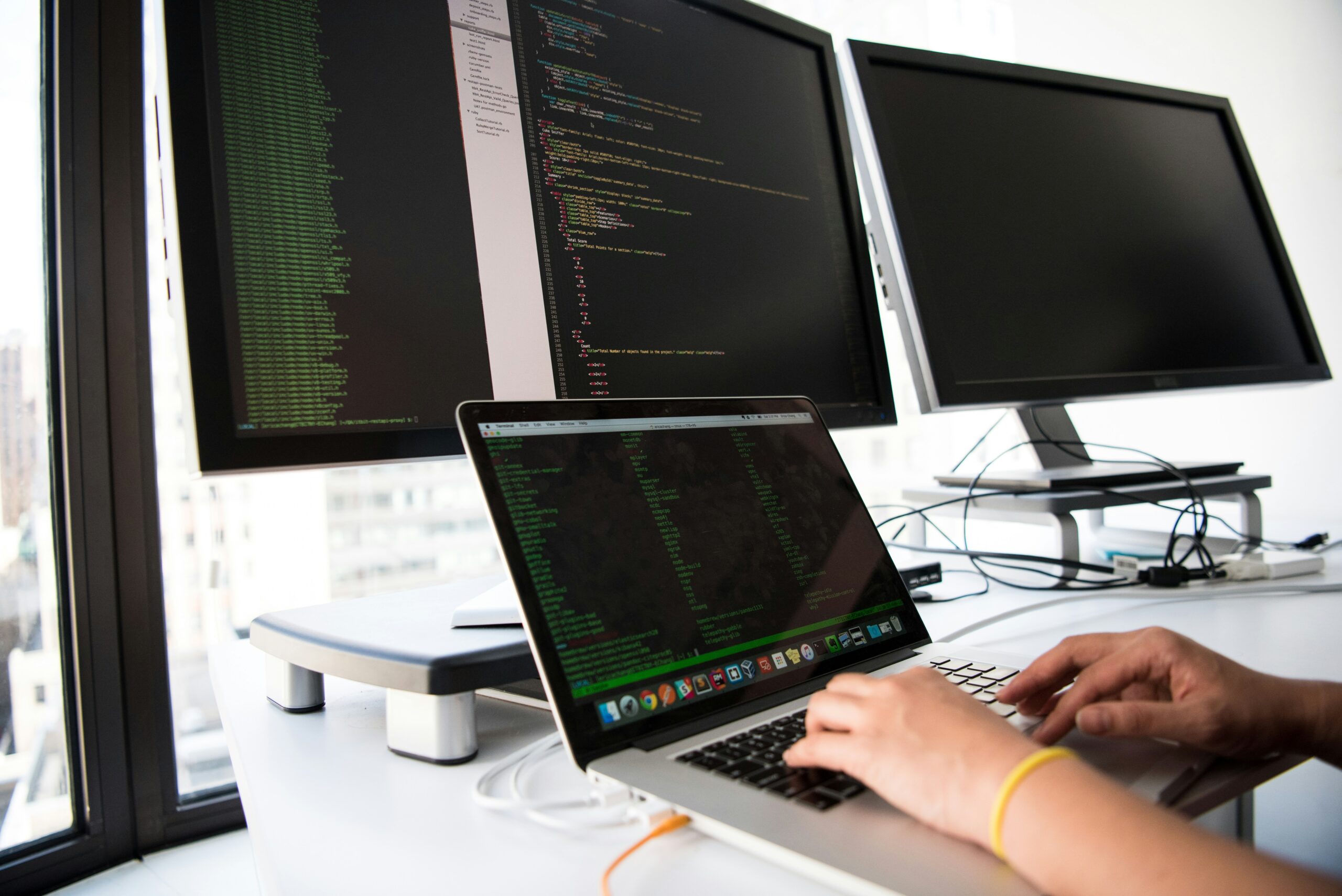 Informaticien Freelance : Le Guide Complet pour Réussir en 2025