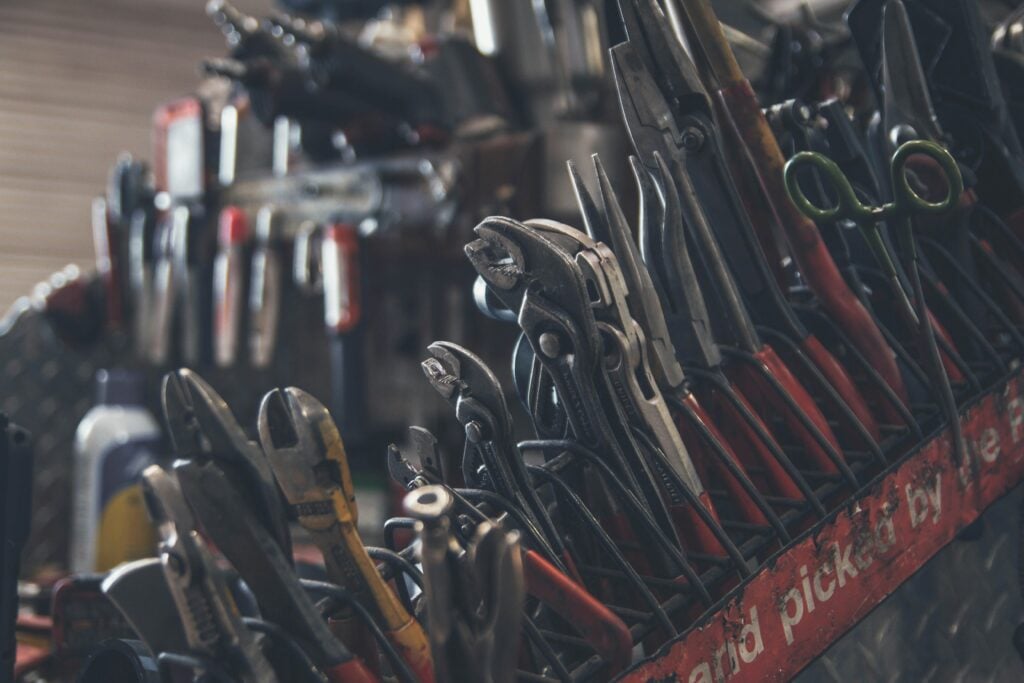 Leroy Merlin Jobs : Votre Guide Complet pour Trouver un Emploi chez le Géant du Bricolage