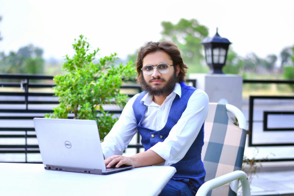 Online Working Websites in Pakistan: Complete Guide for Freelancers and Remote Workers