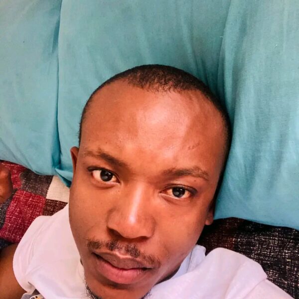 Bonele Rich Mazomba