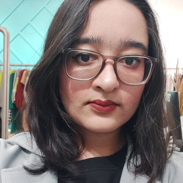 Hania Khalid Shariff