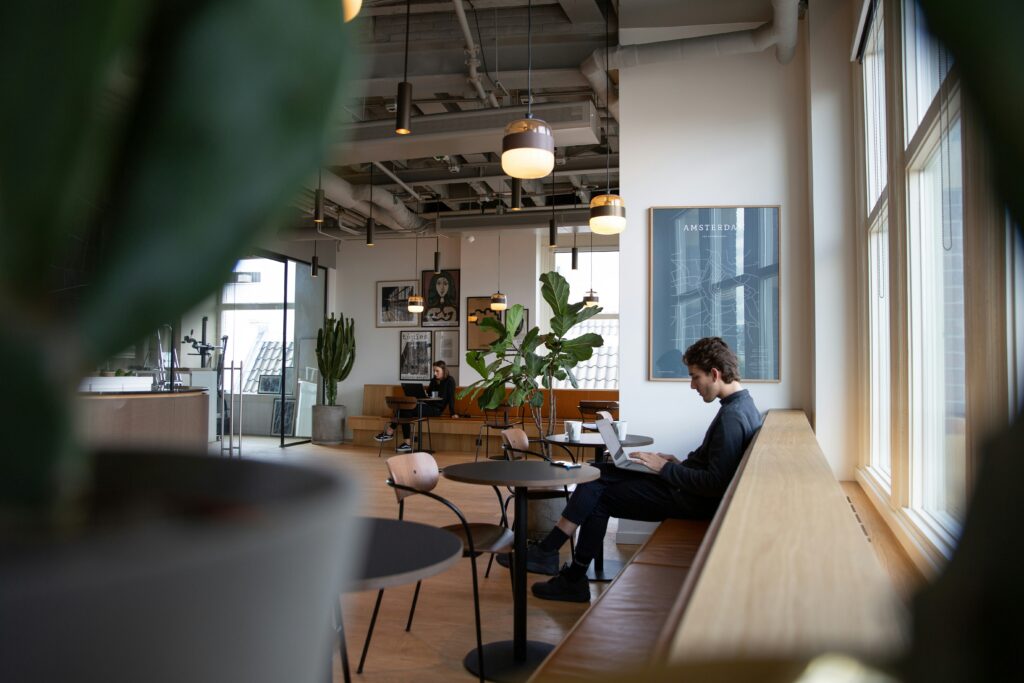 Complete Guide to Starting Freelancing in UK 2025: Your Path to Independence and Success