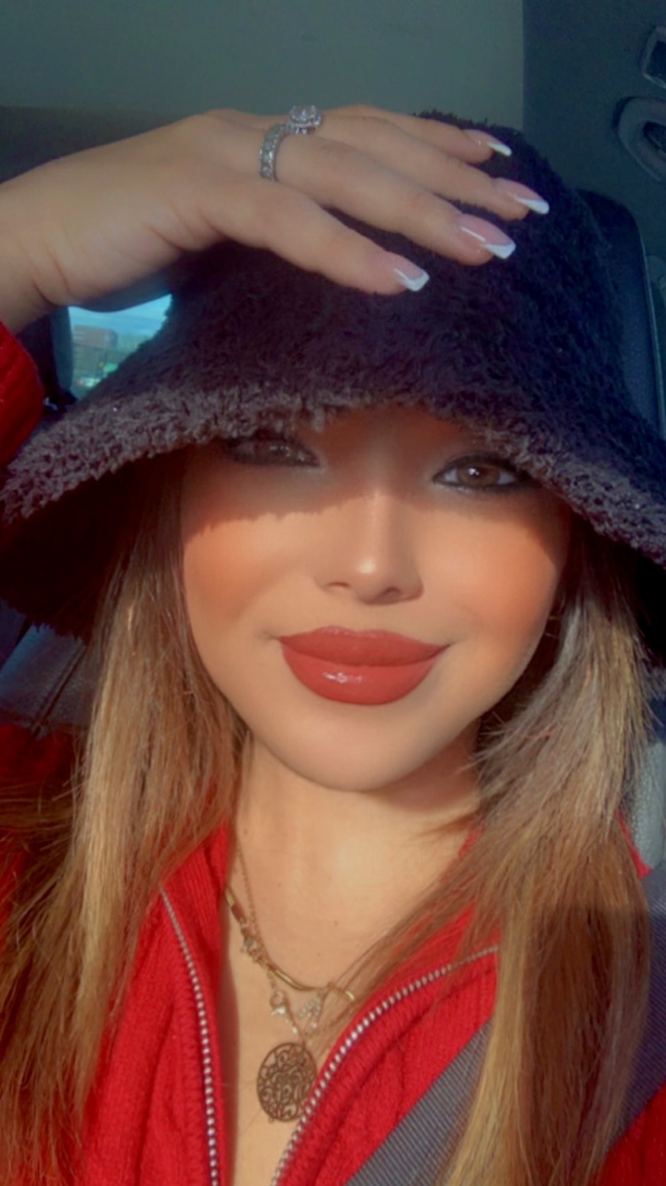 Amira T