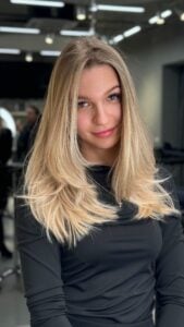 GERMAN - Streaming online games on social media