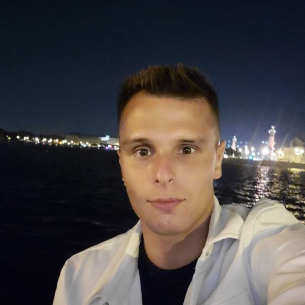 Nikita Dounar