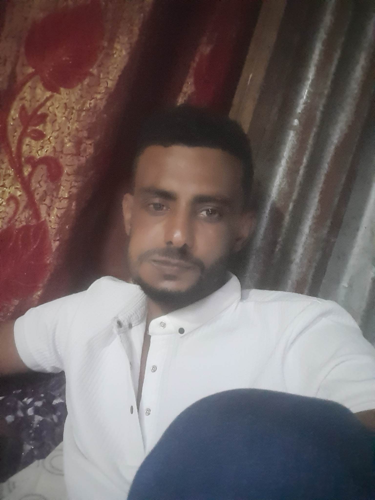 ابراهيم عبده صالح الهادي
...