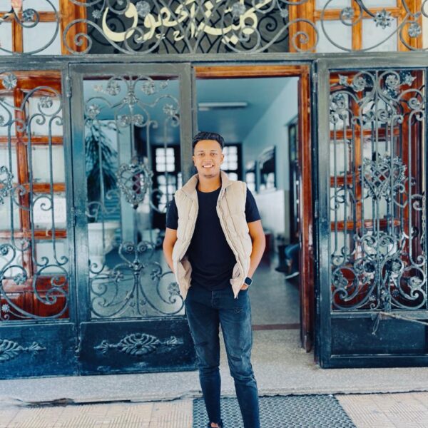 ادهم غريب