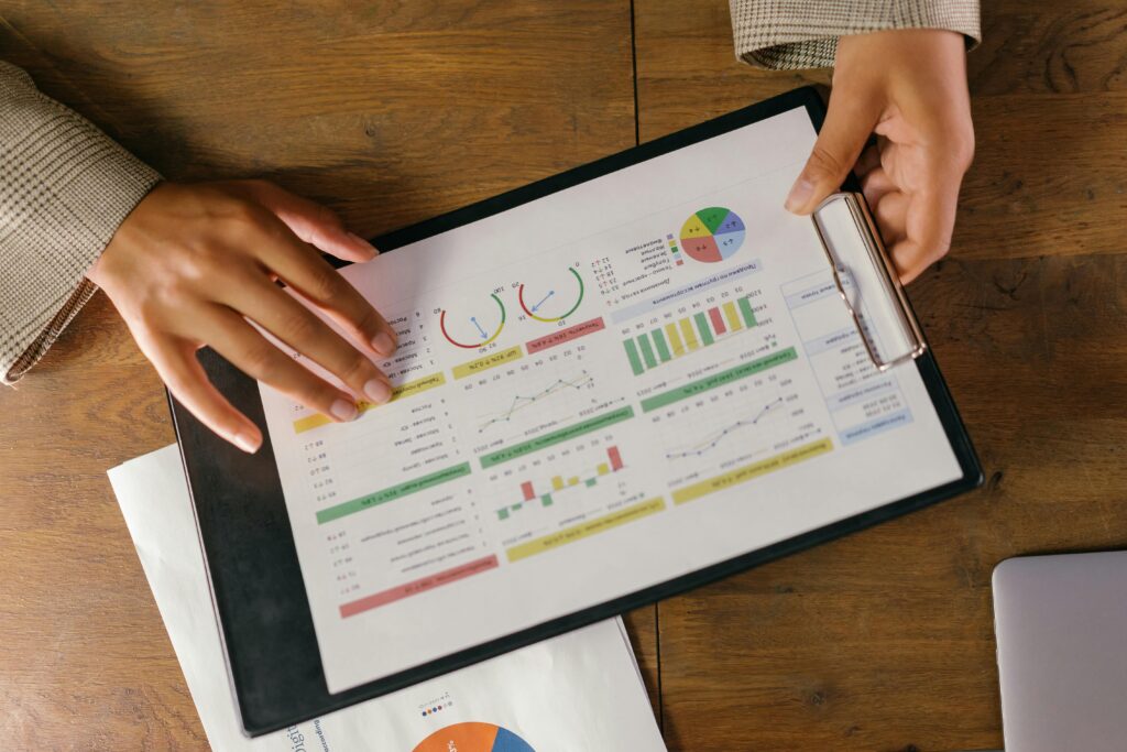 Spécialiste de la saisie de données avec précision et rapidité, je travaille sur l’organisation des tableaux, le déchargement des fichiers et le nettoyage des données de manière professionnelle. Je vous garantis un travail coordonné, sans erreur et livré en - portfolio - 0