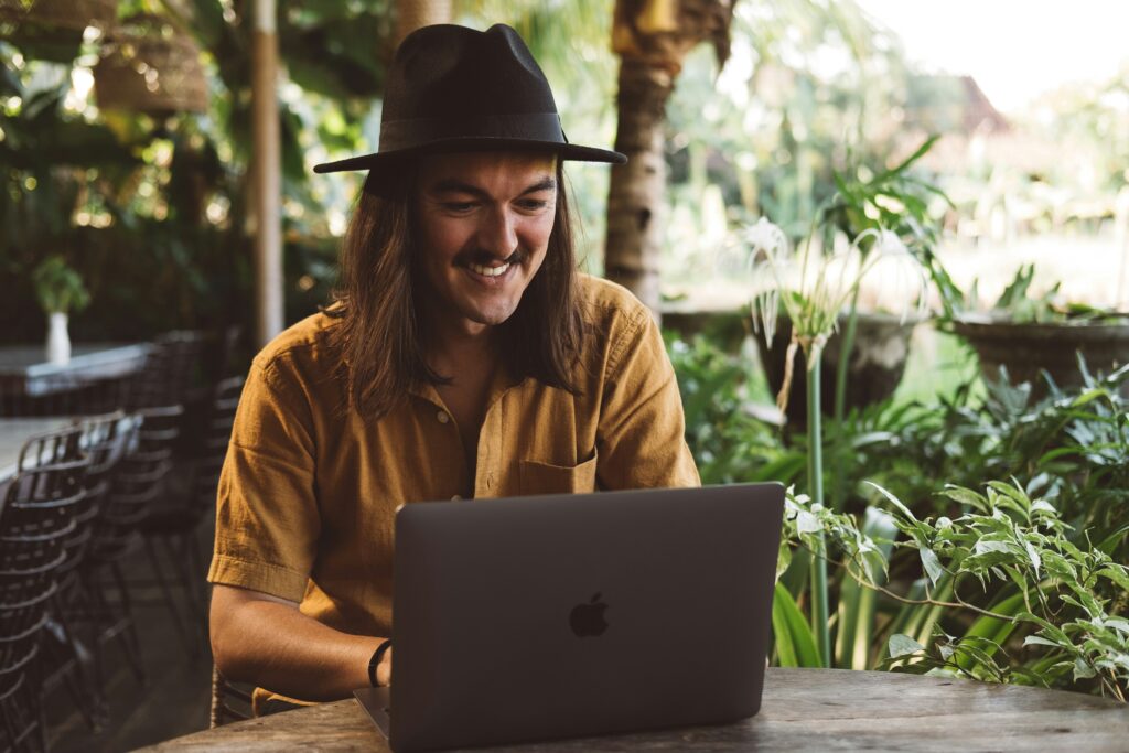 Best Payment Methods for US Freelancers: Zelle, Venmo, ACH vs Traditional Banks