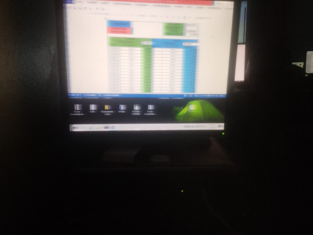 أقدم إدارة وسائل التواصل الاجتماعي، وإنشاء محتوى تحفيزي ومسيحي، ونشر منشورات، وردود على الرسائل. التوصيل السريع والرفاق - portfolio - 2