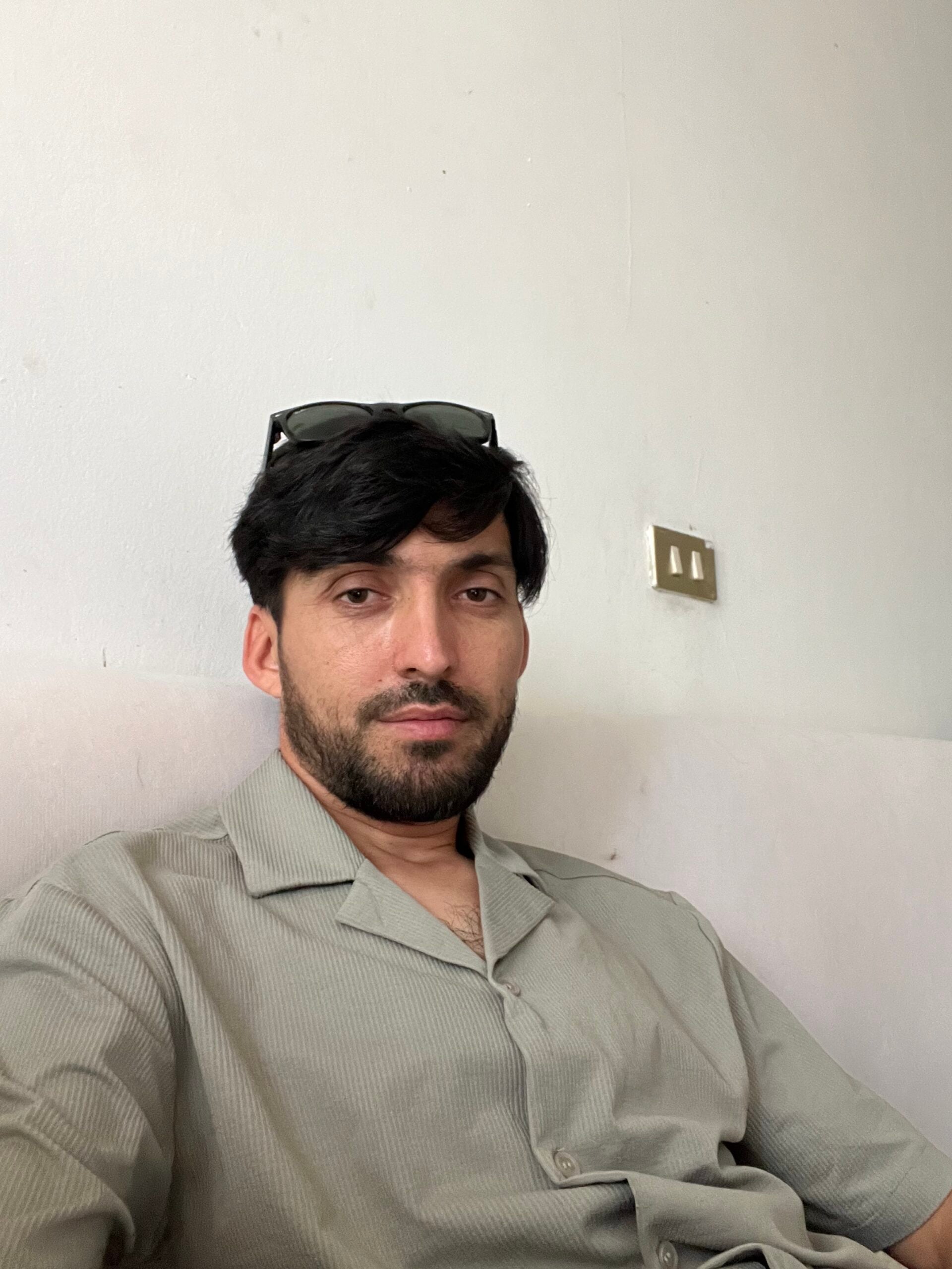 Sadam Hussain - cover
