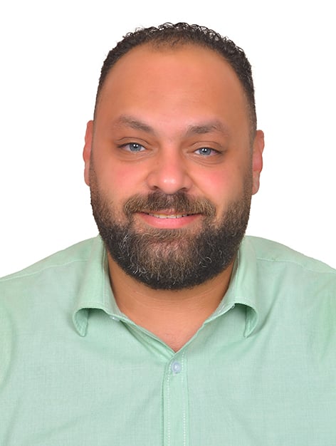 علاء نبيل