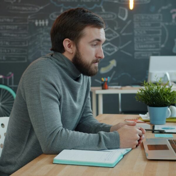 Climate Change & Freelancing: Digital Nomads’ Carbon Footprint Analysis in 2026 Climate Change & Freelancing: Digital Nomads’ Carbon Footprint Analysis in 2026