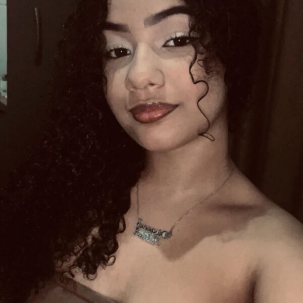 Laysla Bernardo
