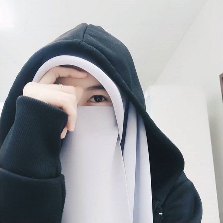 Hajra Ghani