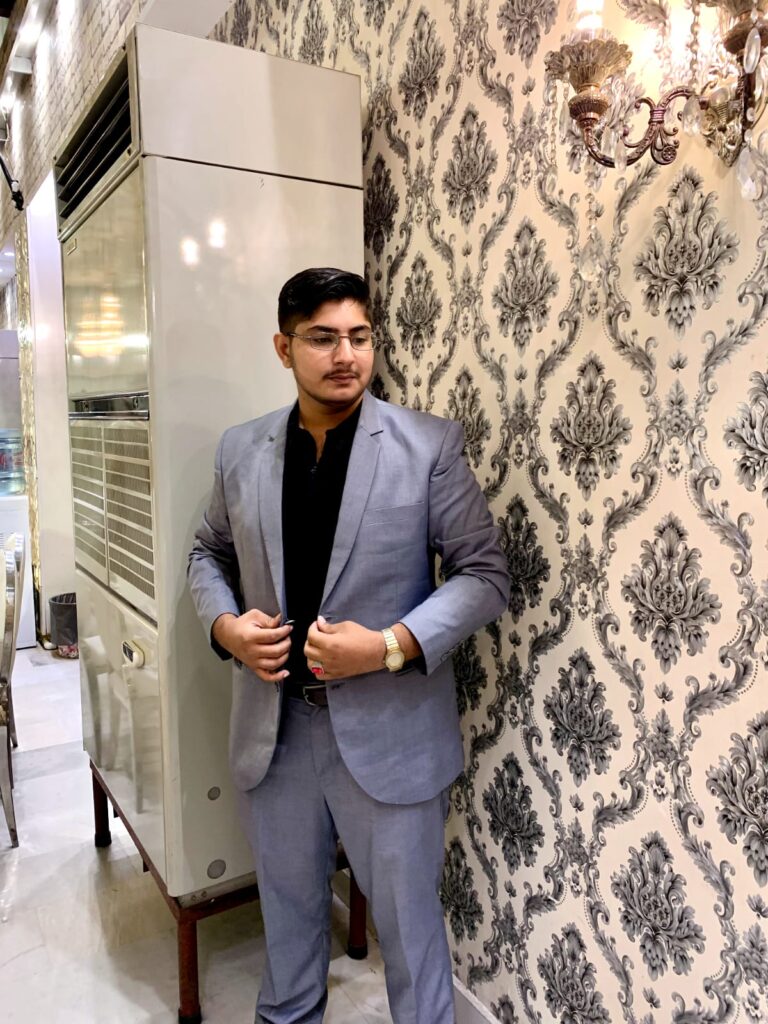 Muhammad Hunain Suriya - الغلاف