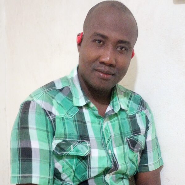 Light Maker Chaky Claude