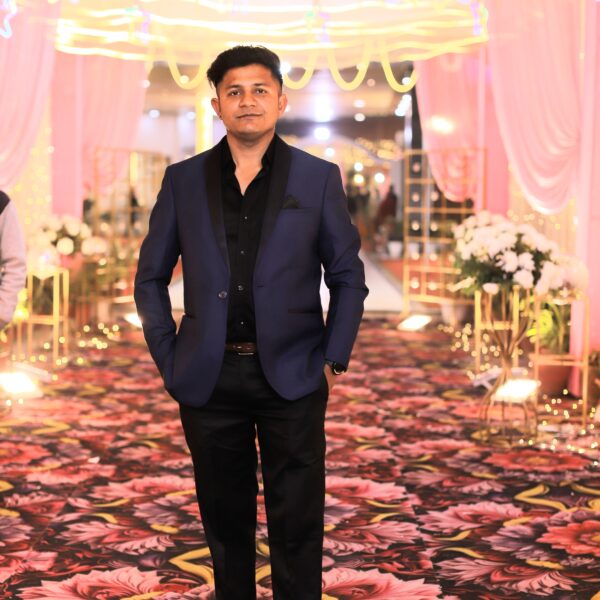 shubham pant