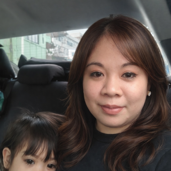 Joanne  Pacubas 