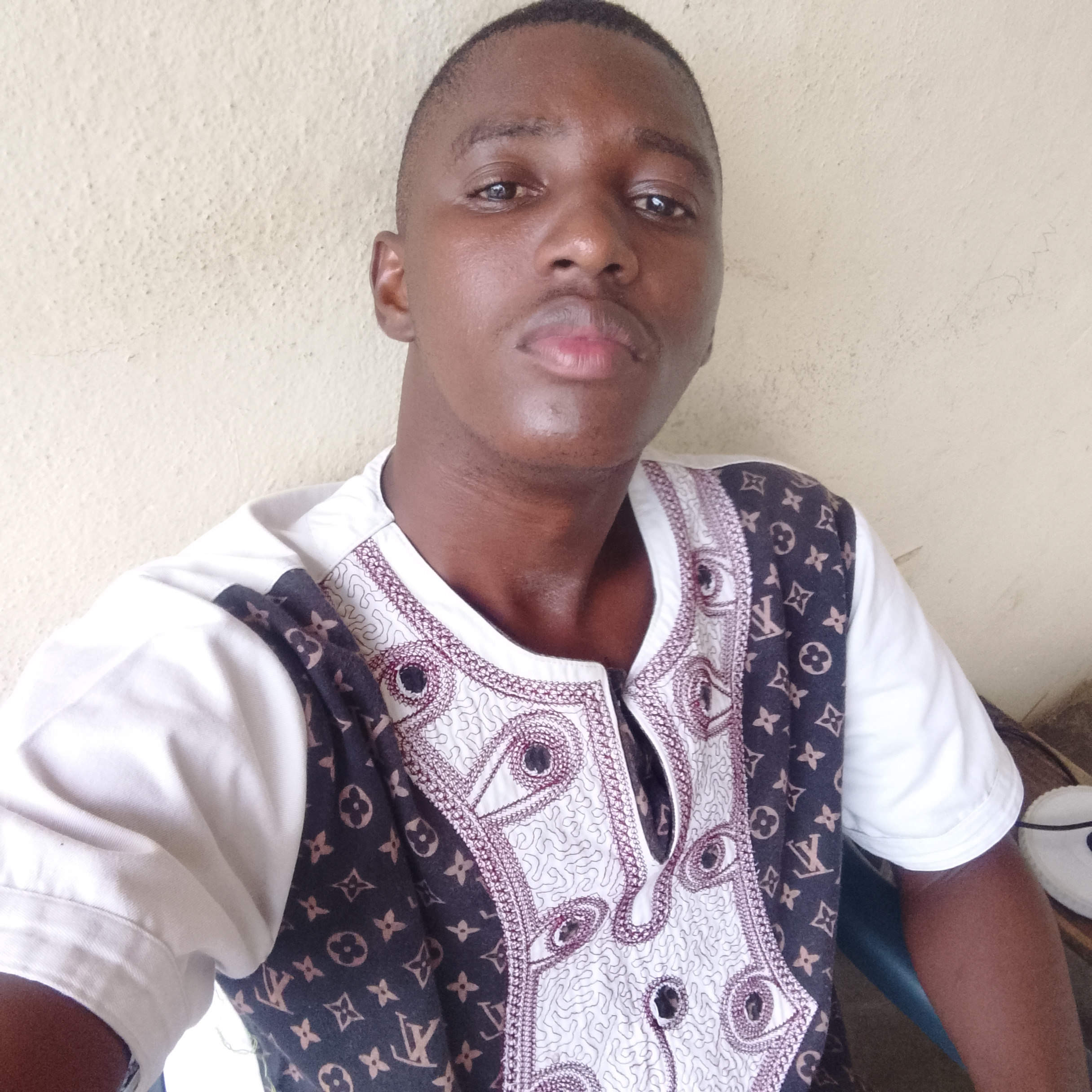 ETEVES CHAKAMBA JUNIOR