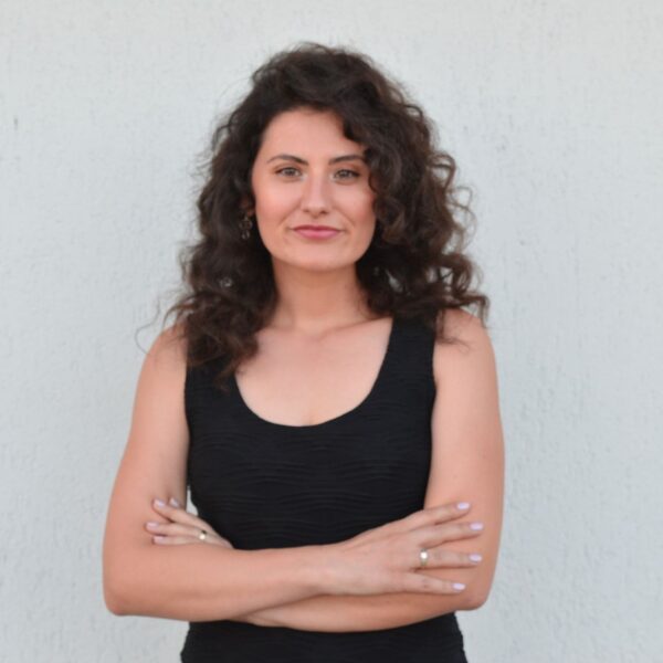 Adriana Hanganu