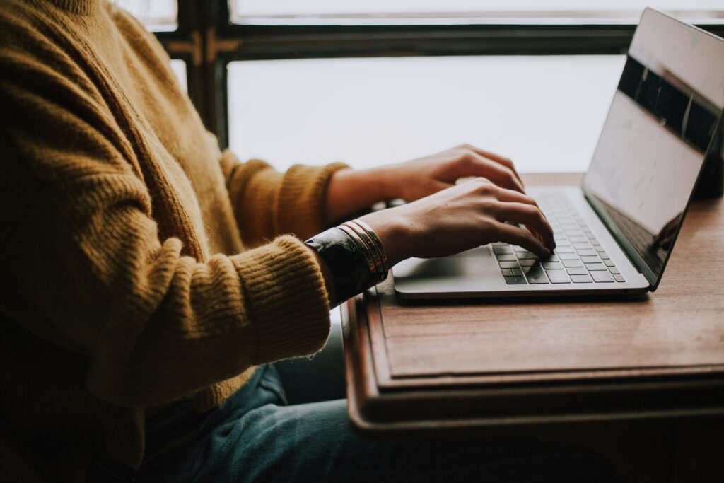 Complete Healthcare/Medical Freelancing Guide: Build a Career Supporting the Healthcare Industry