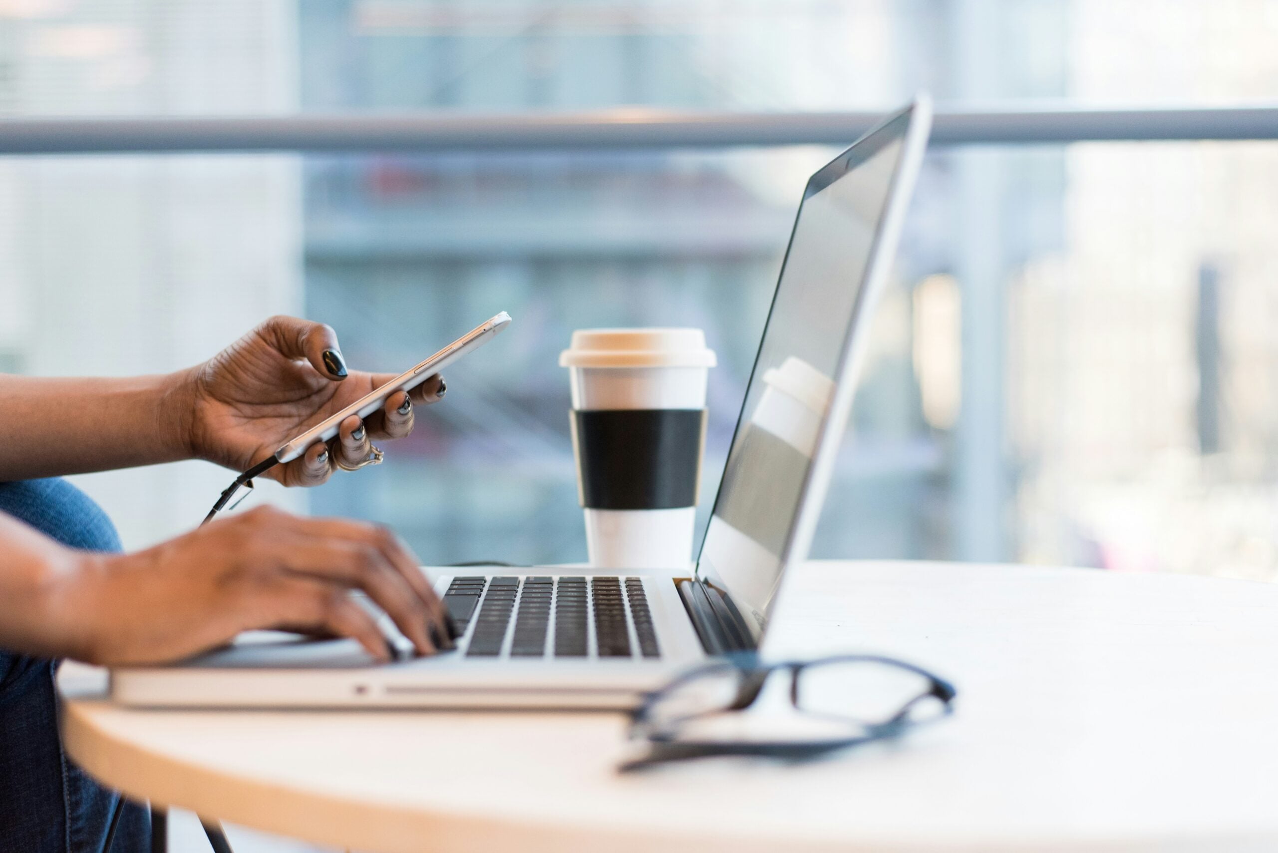 Complete Real Estate Marketing Freelancer Guide