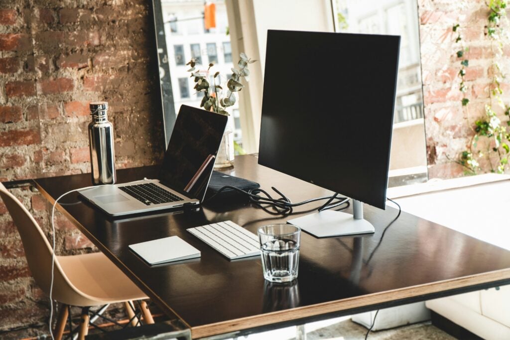How Companies Use Fractional Executives (Fractional CMO, CTO, CFO): The Rise of C-Suite Freelancing