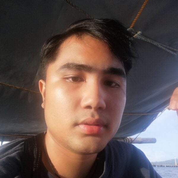 Yoram  Ong