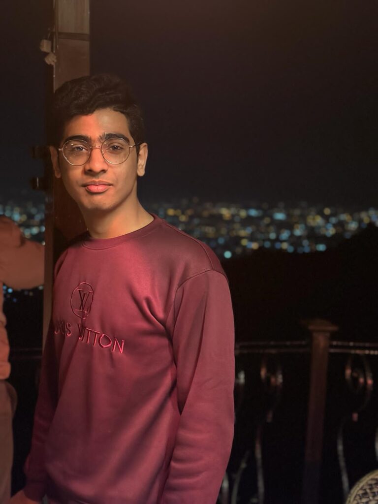 Khizar Shahid - الغلاف