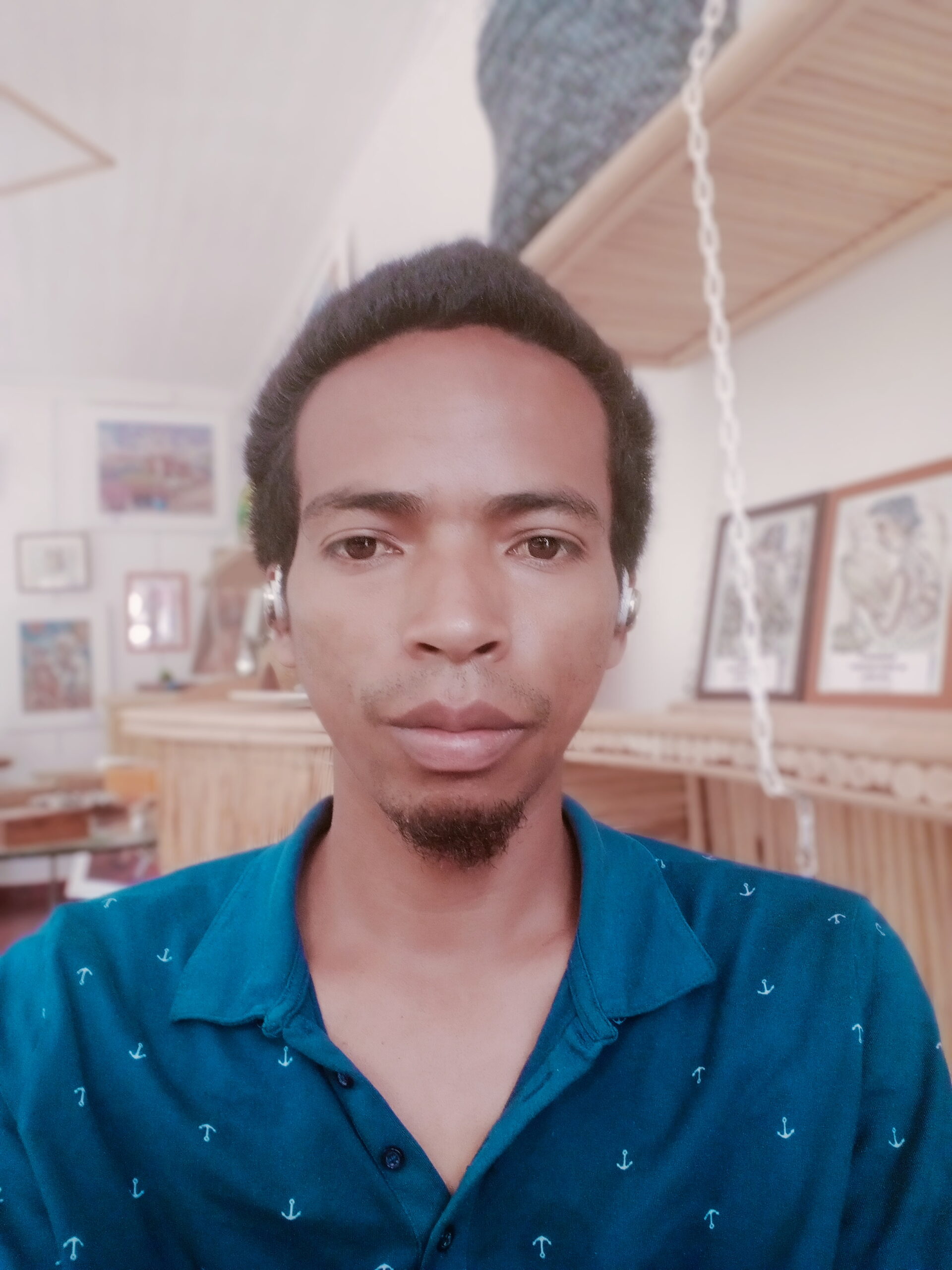 Avotra Randrianarivo