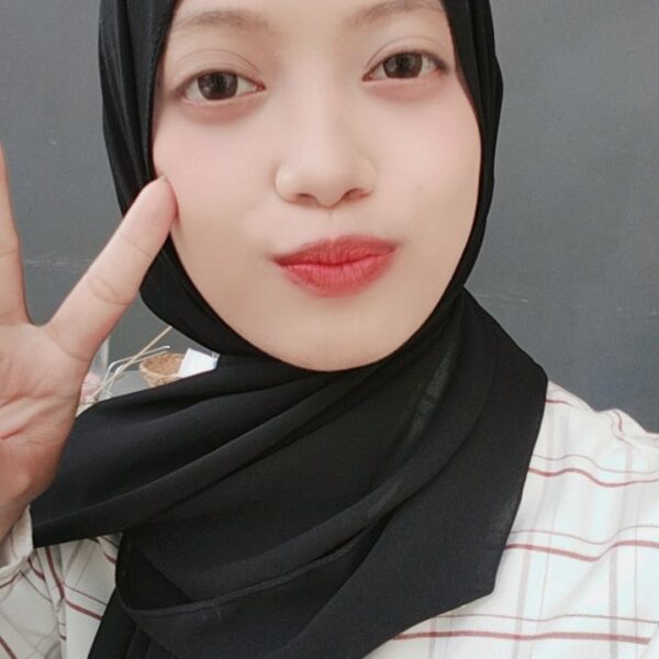 Rosalina Dwi  Amara