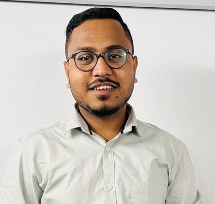 Aniket  Sapkal