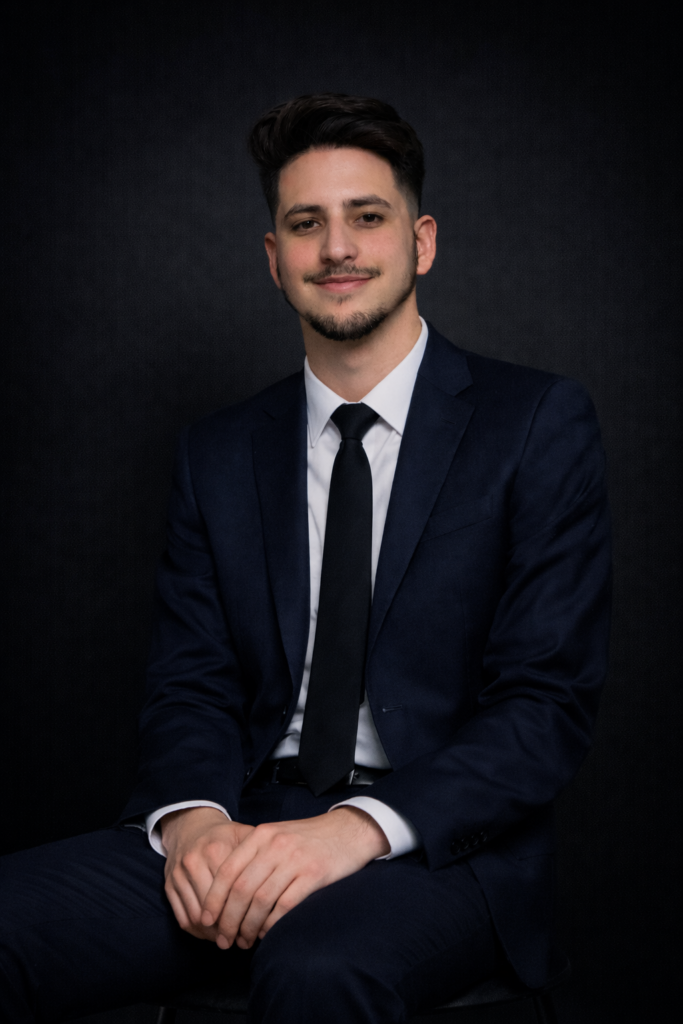 Delvis  Marquez Perez - الغلاف