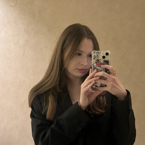 Arina Frolova