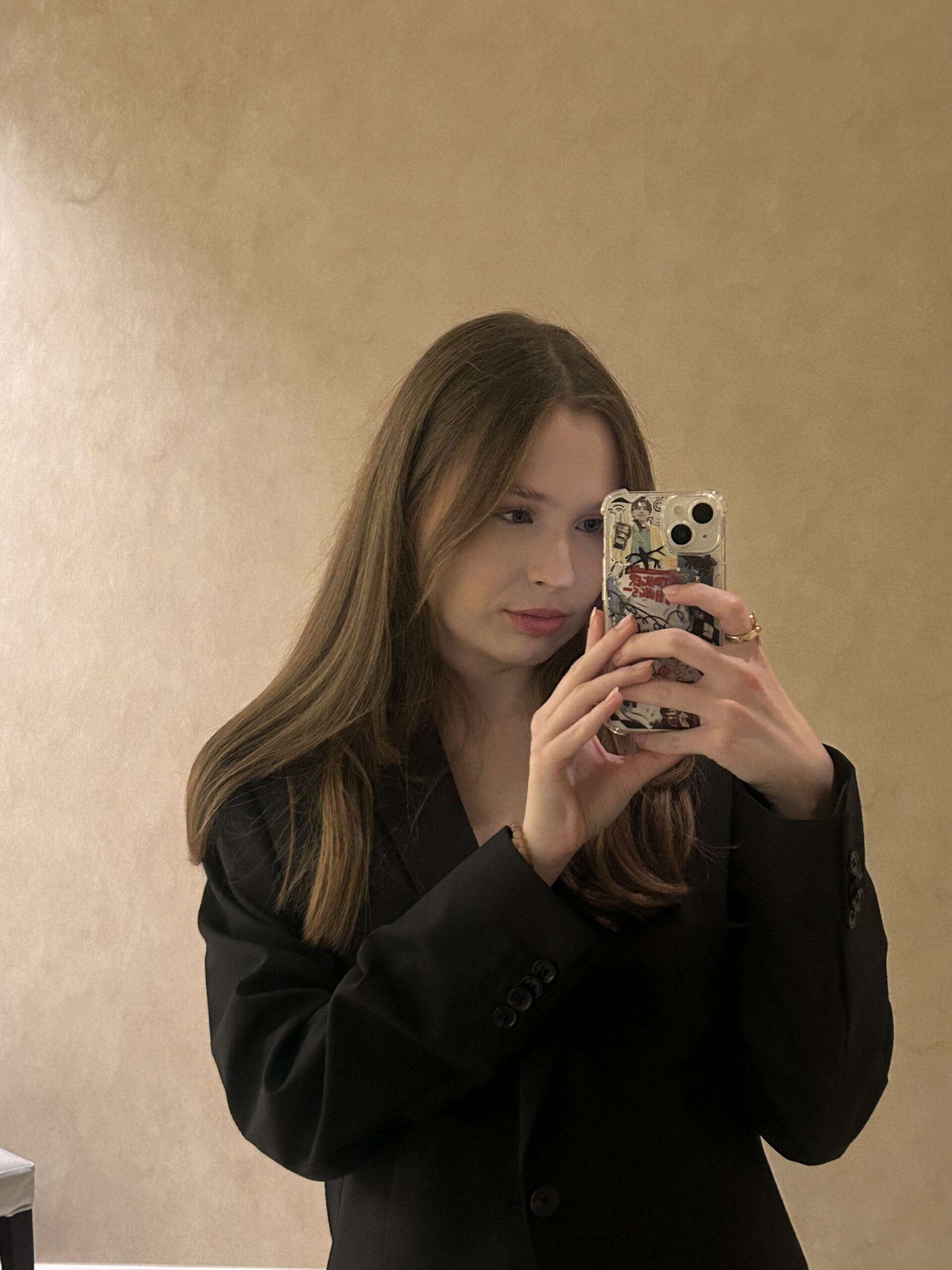 Arina Frolova