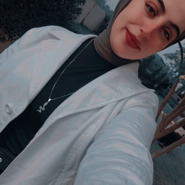 مريم علي