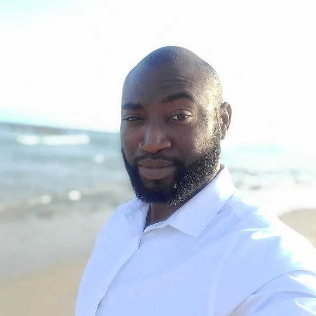 Emmanuel Babatola Alofe