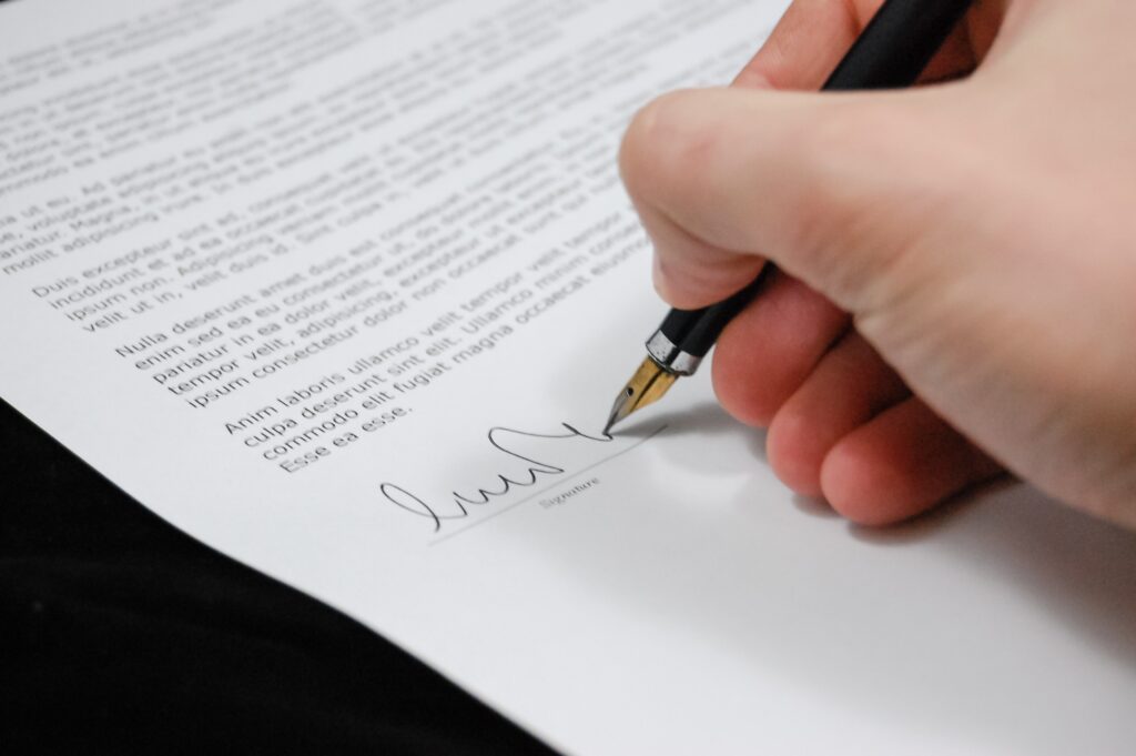 Rédaction juridique professionnelle : Plaidoyers, requêtes, Divulgation de documents, Procès, Plaintes, Appels, Requêtes en Mandat, Réponse, Requêtes en révision, Mémoire d’appel - portfolio - 1