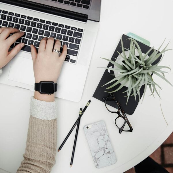 FreshBooks vs QuickBooks vs Wave vs Bonsai — True Cost Comparison for Freelancers