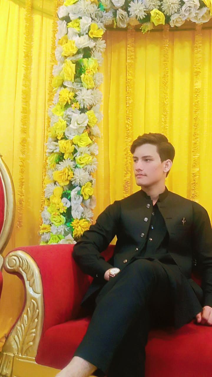 MOIZ ISHFAQ - cover