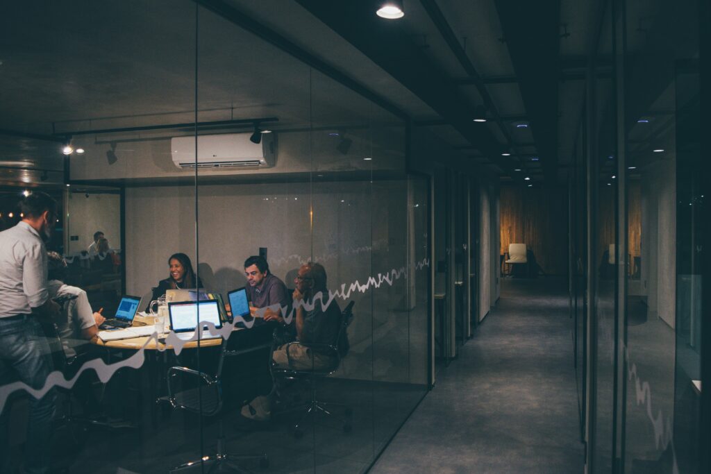 The Freelancer Payment Delay Report 2026 — Which Tools Pay Fastest After Client Sends Money