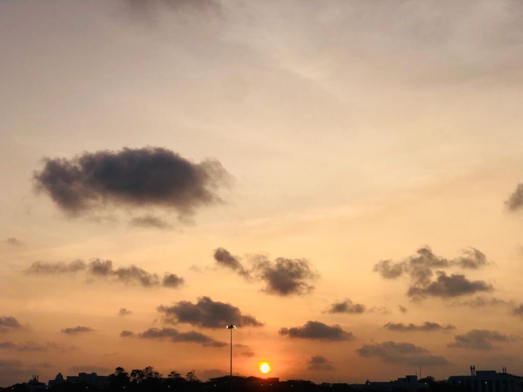 vetri velan - الغلاف